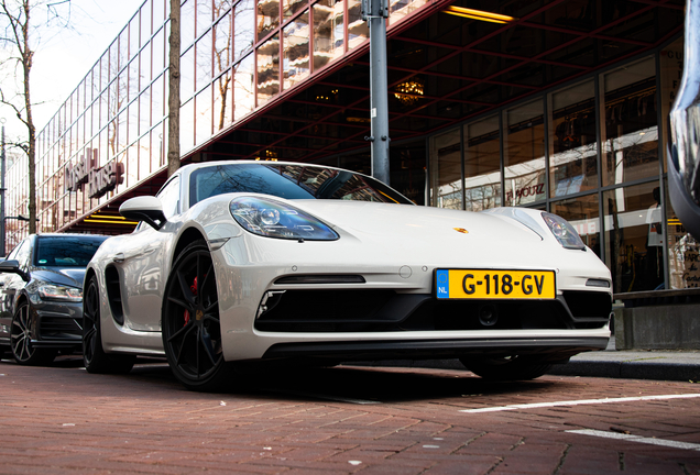 Porsche 718 Cayman GTS