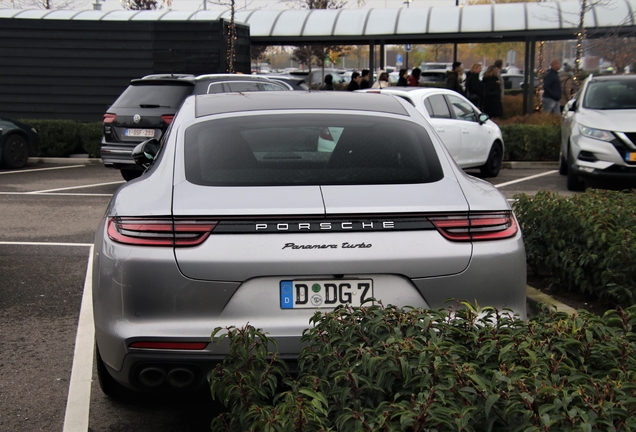 Porsche 971 Panamera Turbo