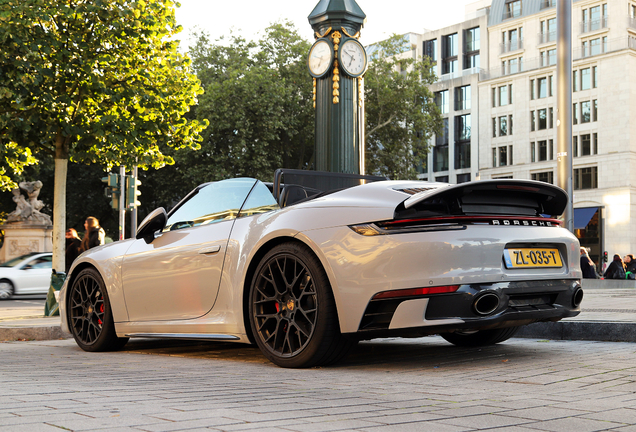 Porsche 992 Carrera 4S Cabriolet