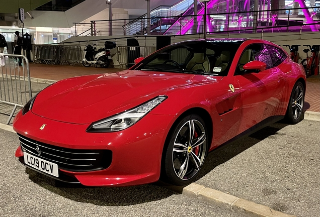 Ferrari GTC4Lusso