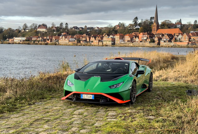 Lamborghini Huracán LP640-2 STO