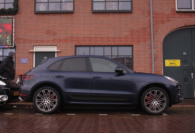 Porsche 95B Macan Turbo