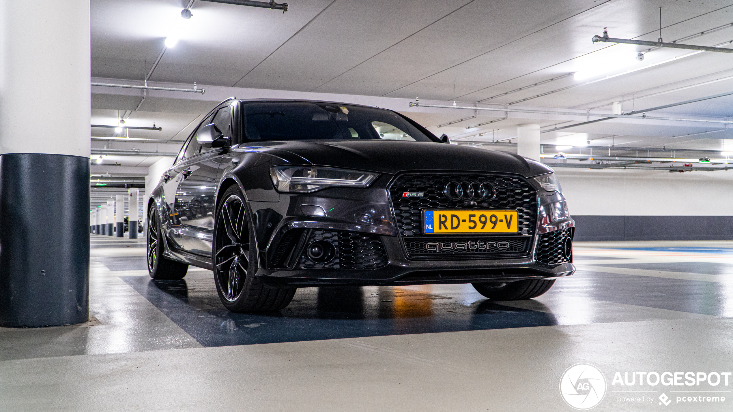 Audi RS6 Avant C7 2015