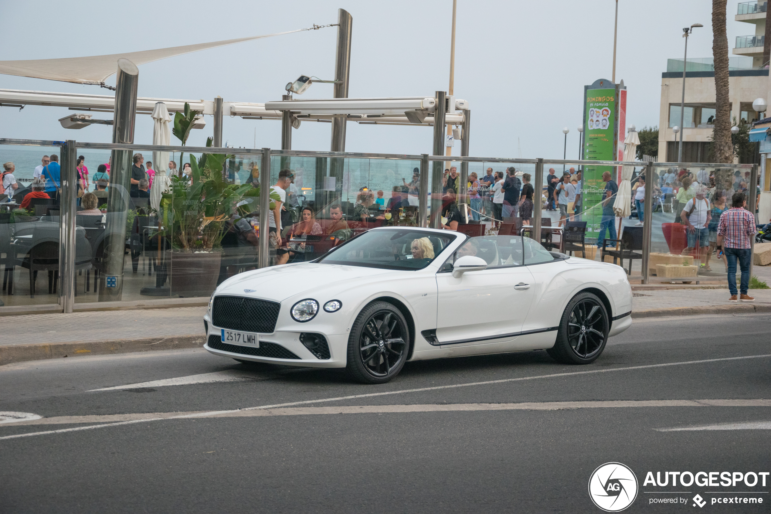 Bentley Continental GTC V8 2020