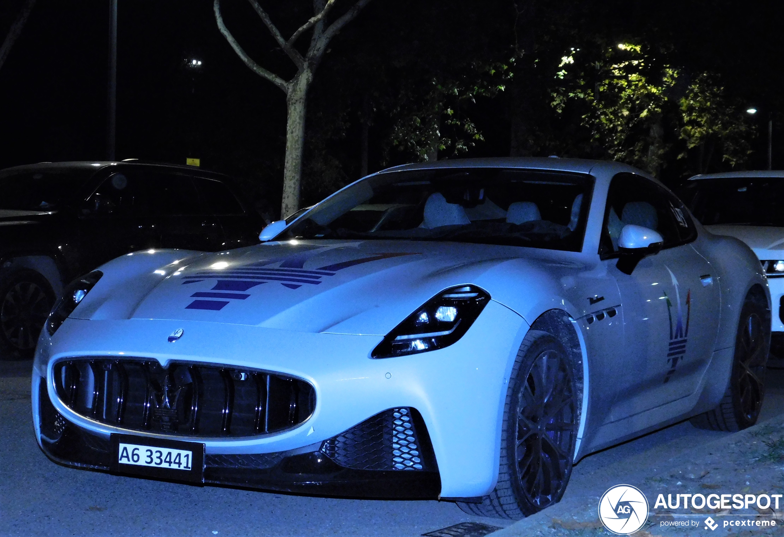 Nachtelijke kiekjes van de nieuwe Maserati GranTurismo