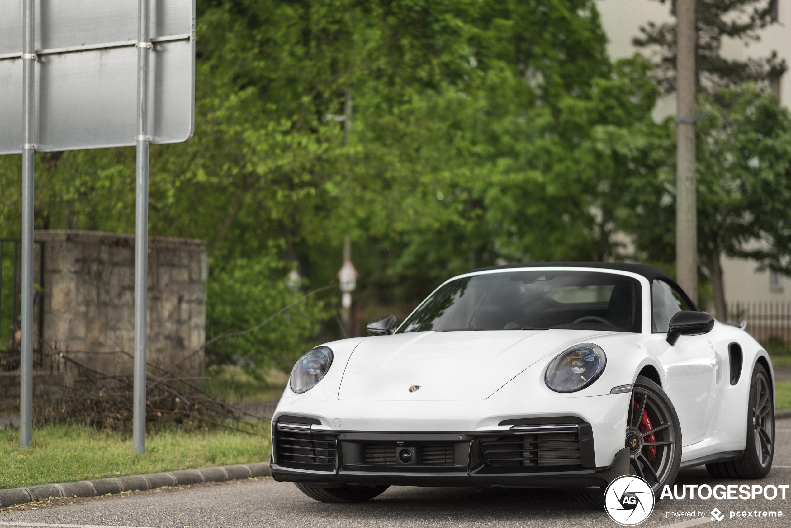 Porsche 992 Turbo Cabriolet