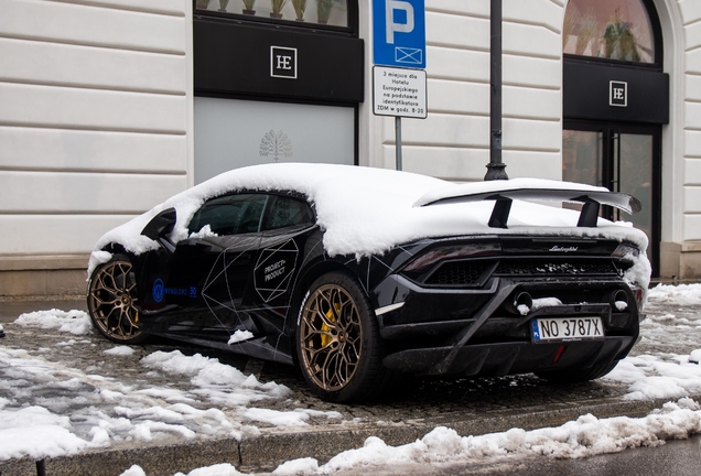 Lamborghini Huracán LP640-4 Performante