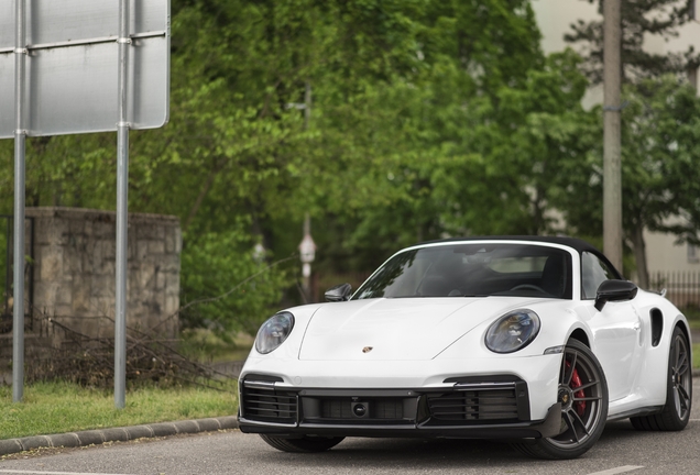 Porsche 992 Turbo Cabriolet