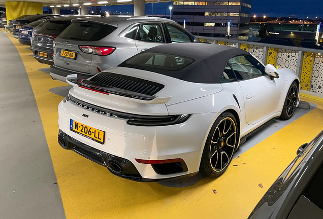 Porsche 992 Turbo S Cabriolet