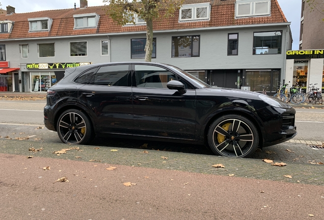 Porsche Cayenne Turbo S E-Hybrid