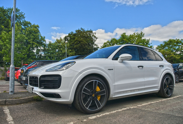 Porsche Cayenne Turbo S E-Hybrid