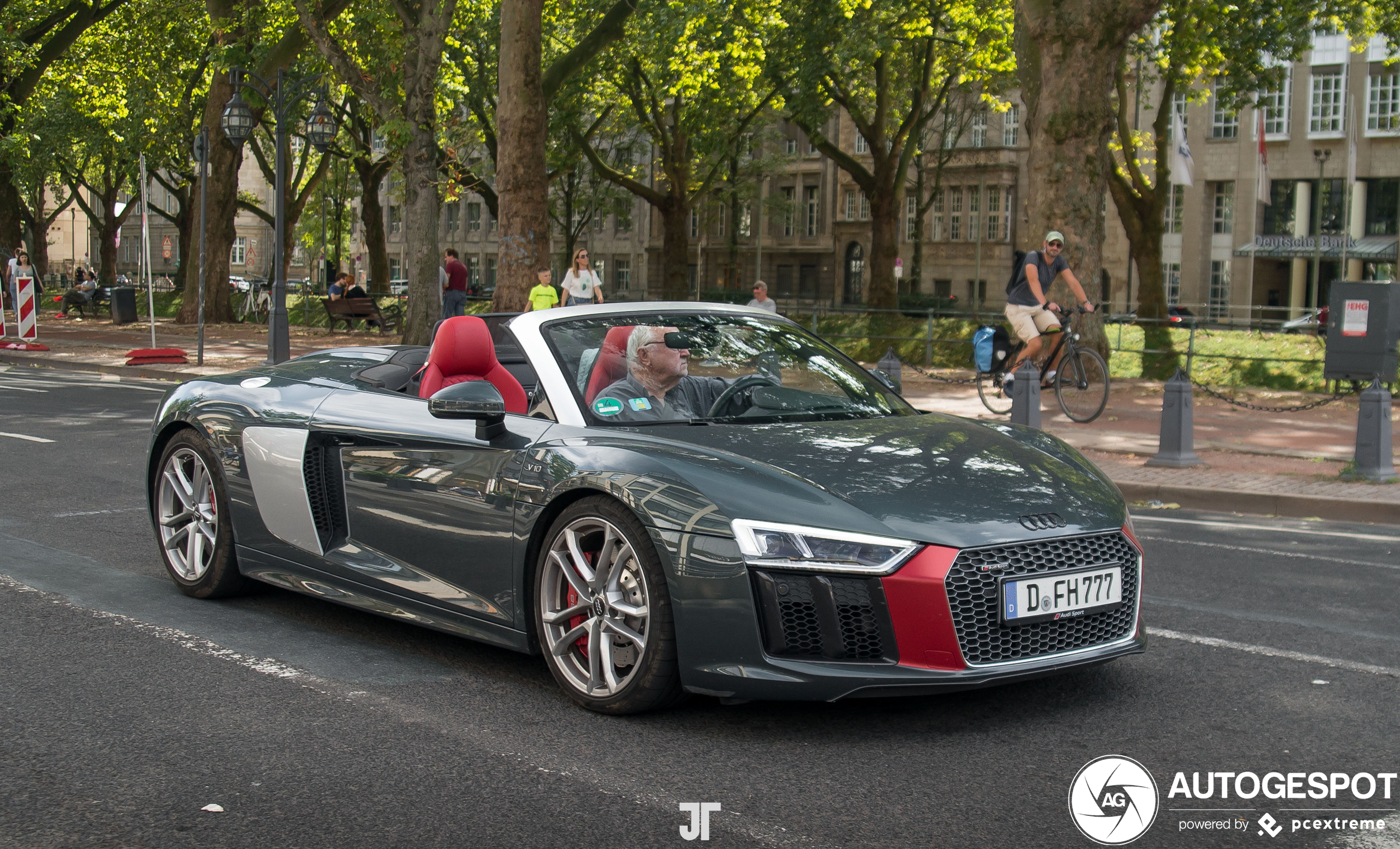 Audi R8 V10 Spyder 2016