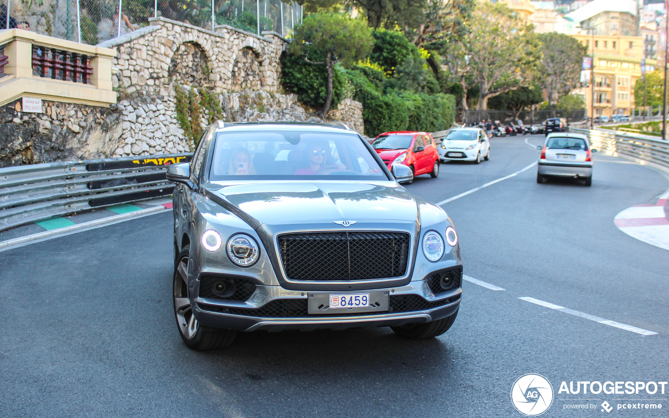 Bentley Bentayga V8