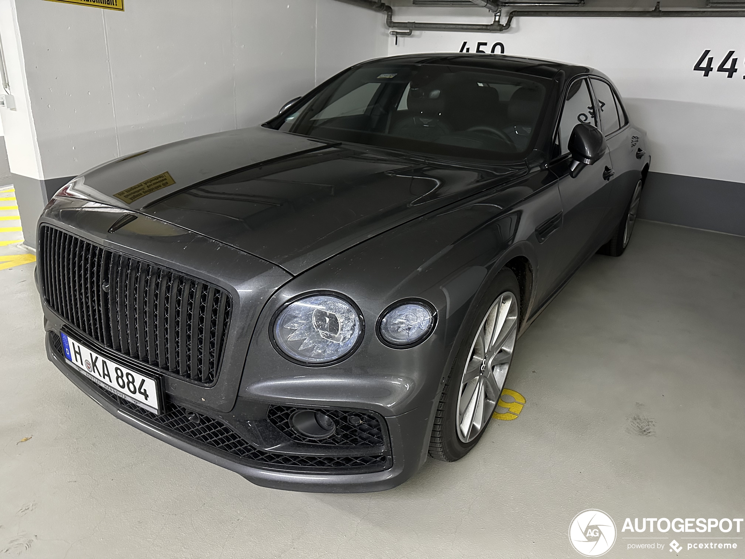 Bentley Flying Spur V8 2021