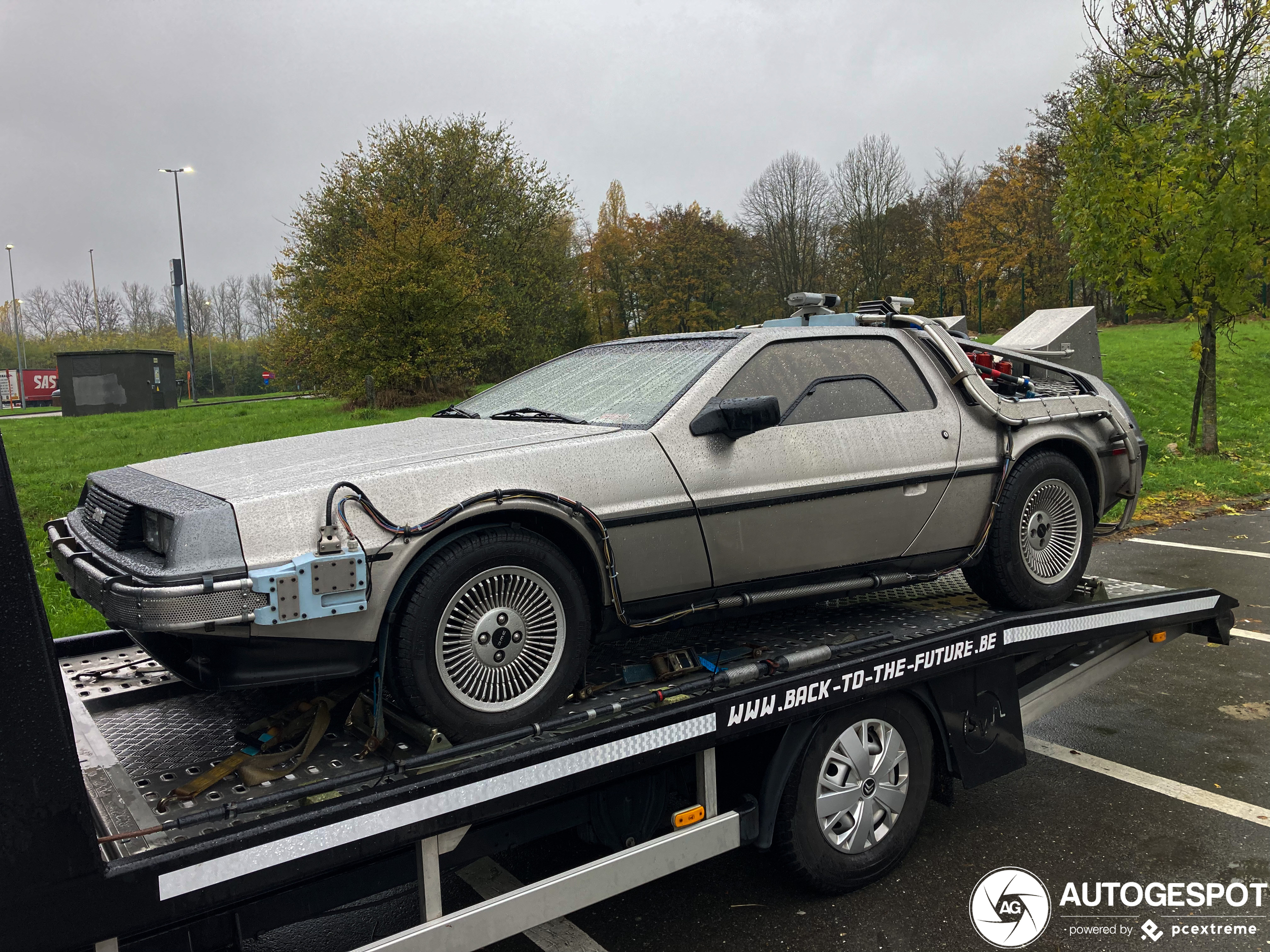 DeLorean DMC-12