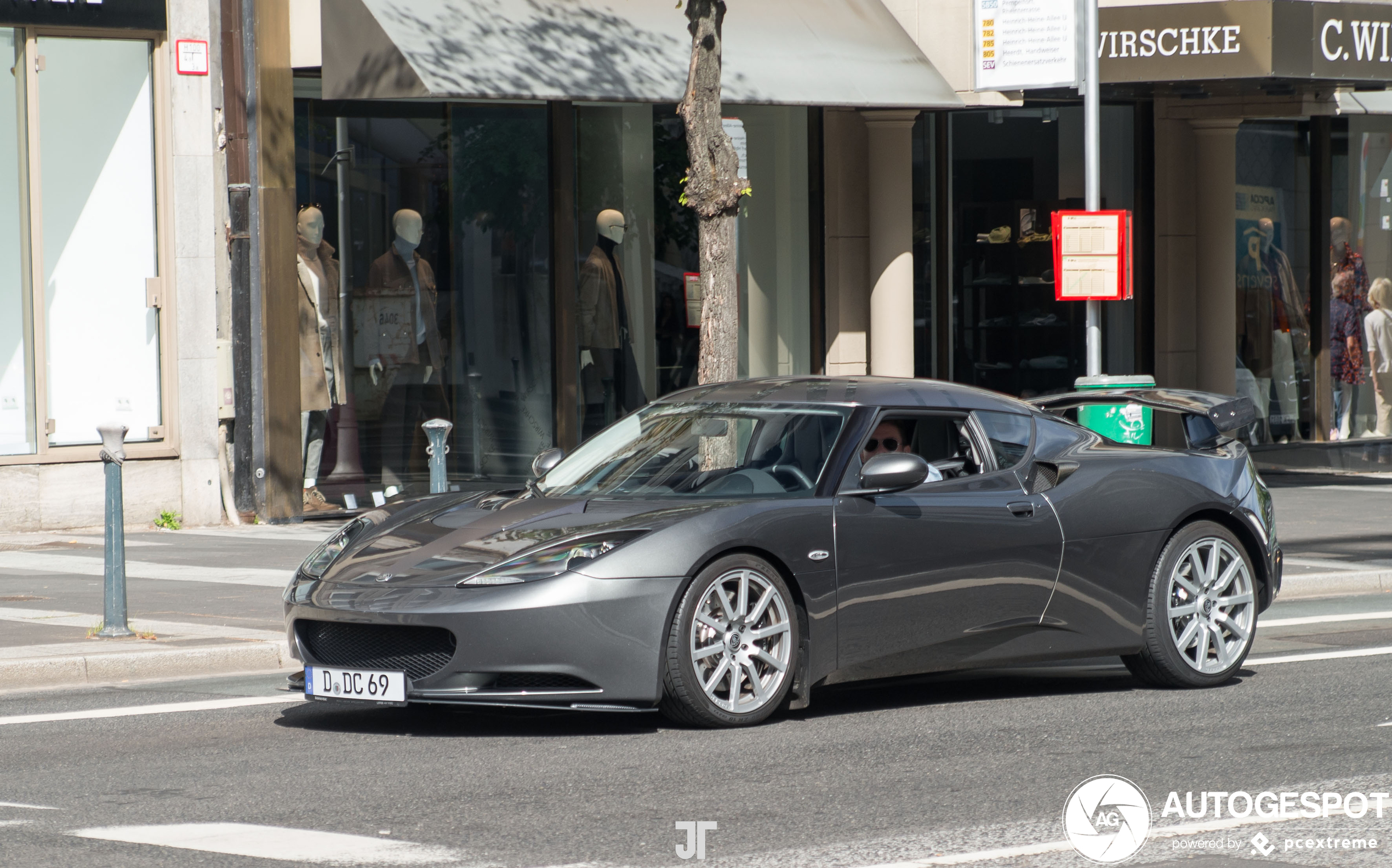 Lotus Evora