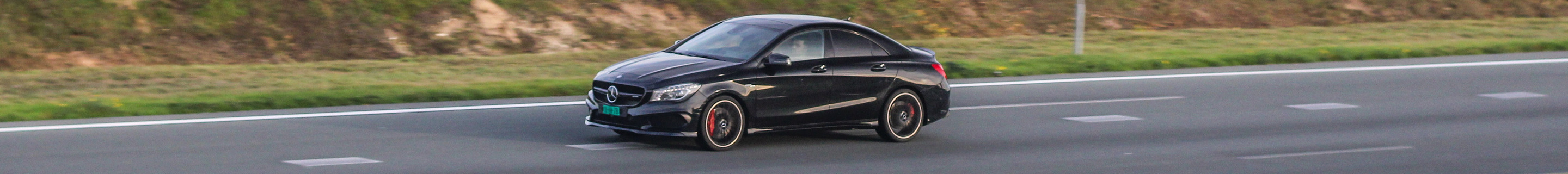 Mercedes-Benz CLA 45 AMG C117