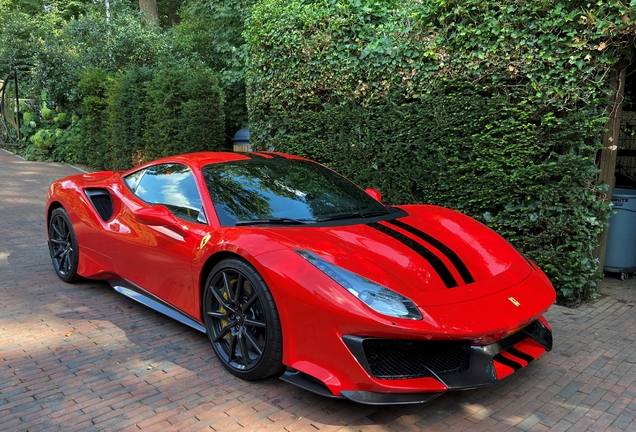 Ferrari 488 Pista