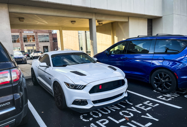 Ford Mustang GT 2015