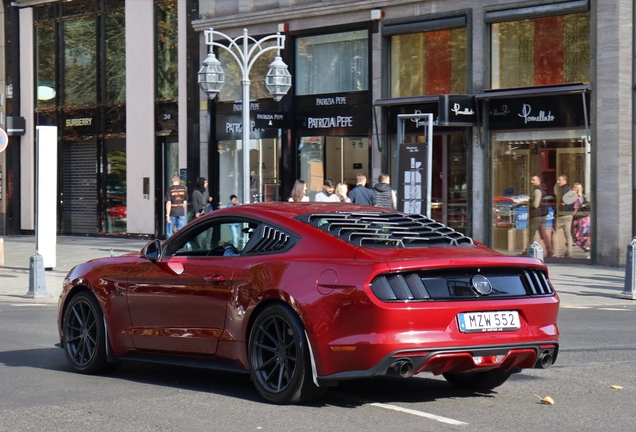 Ford Mustang GT 2015