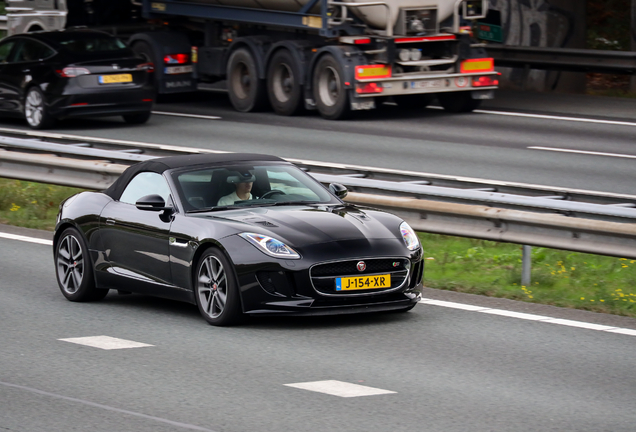 Jaguar F-TYPE S AWD Convertible