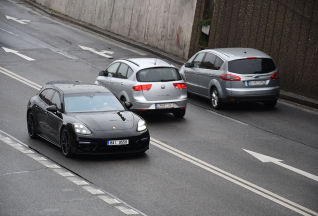 Porsche 971 Panamera Turbo Sport Turismo