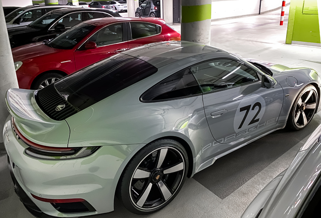 Porsche 992 Sport Classic