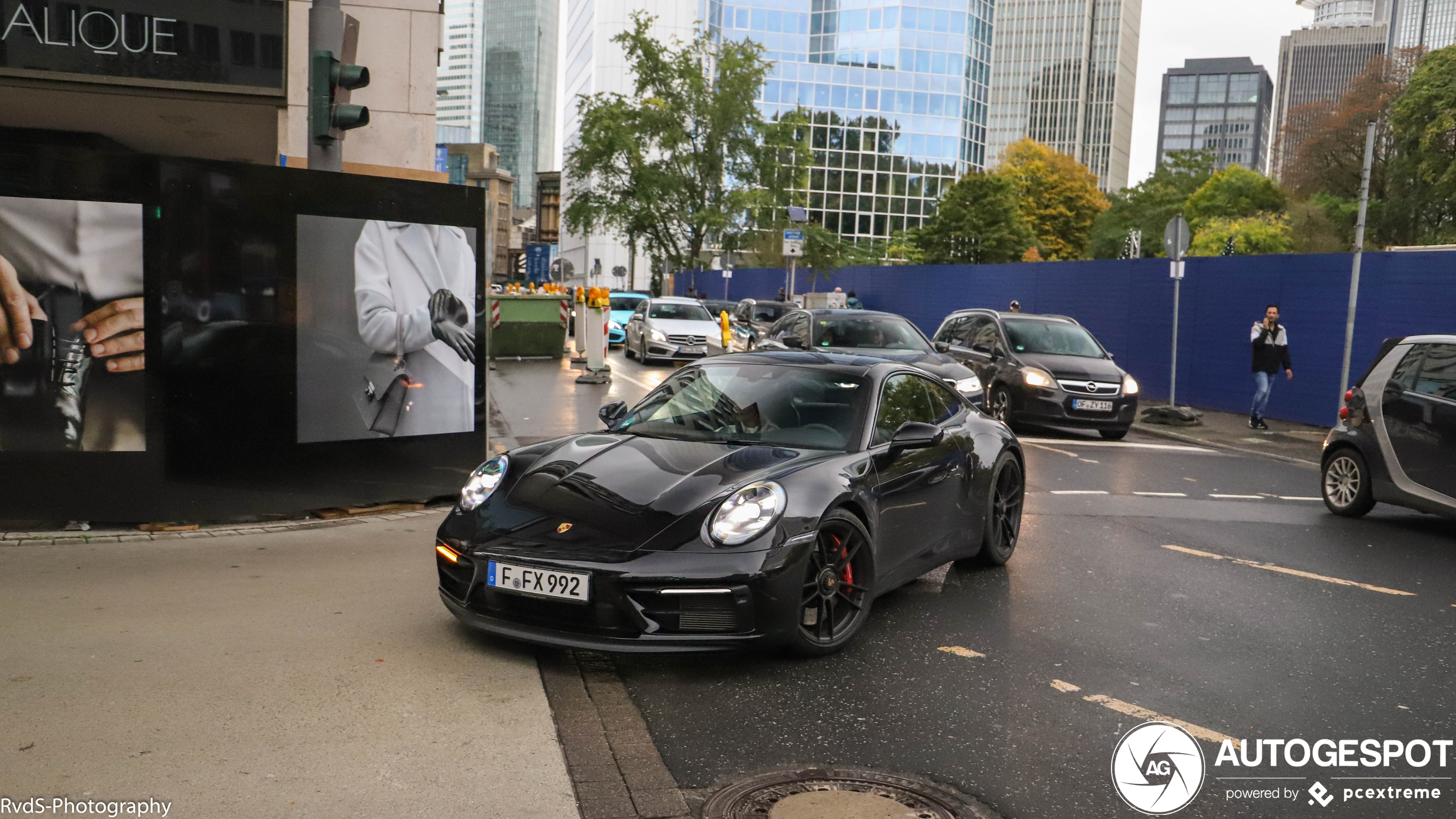 Porsche 992 Carrera GTS