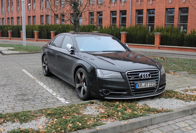 Audi S8 D4