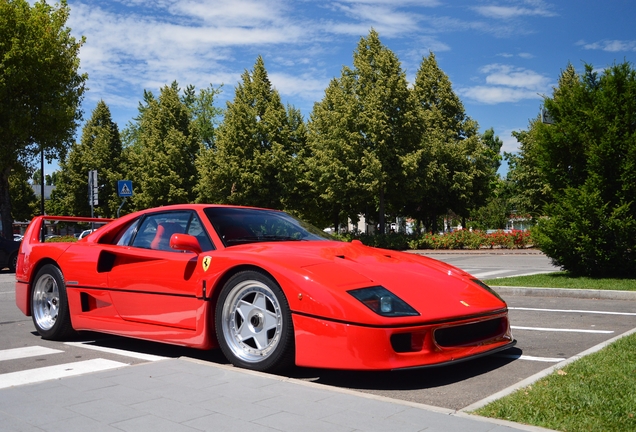 Ferrari F40