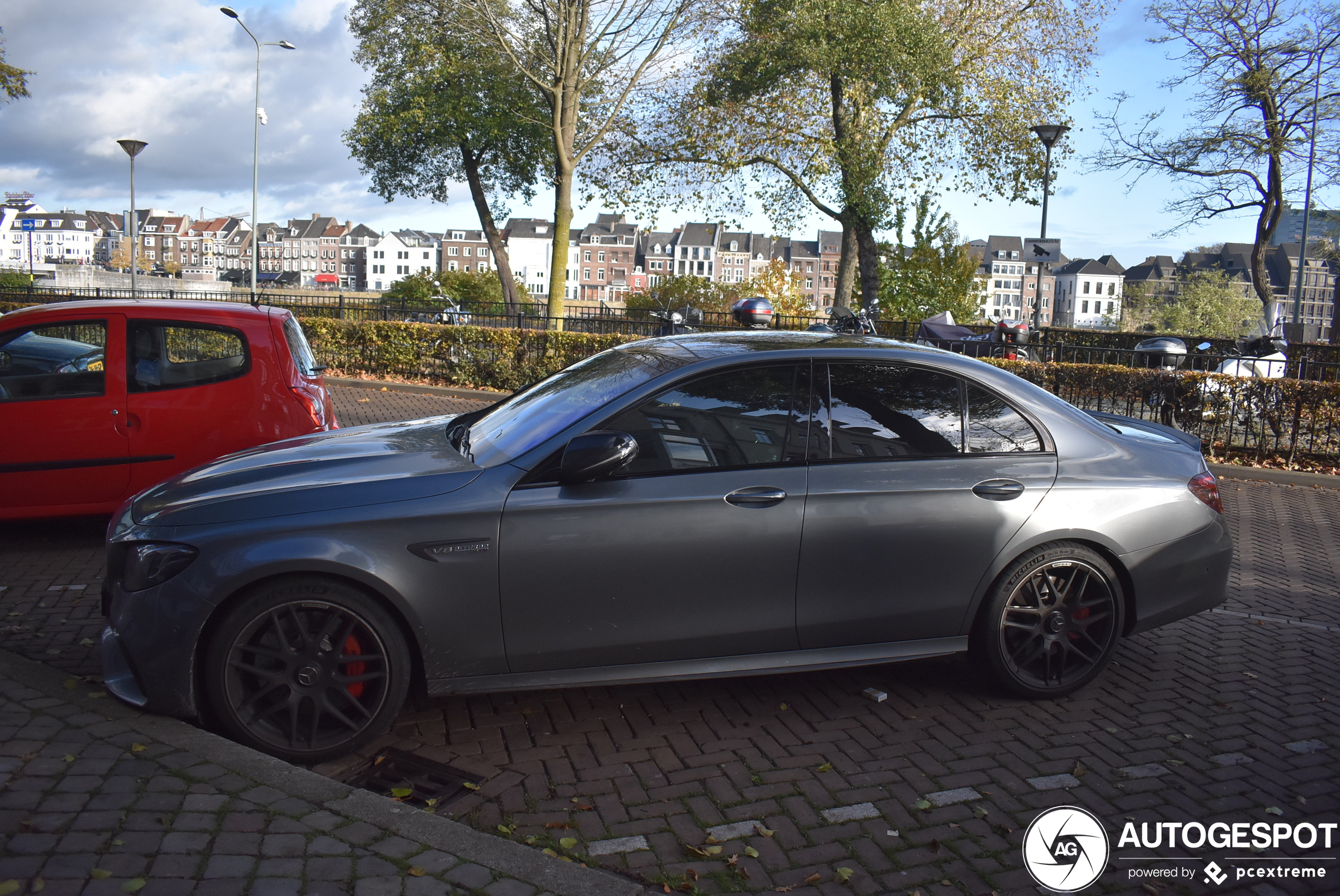 Mercedes-AMG E 63 S W213