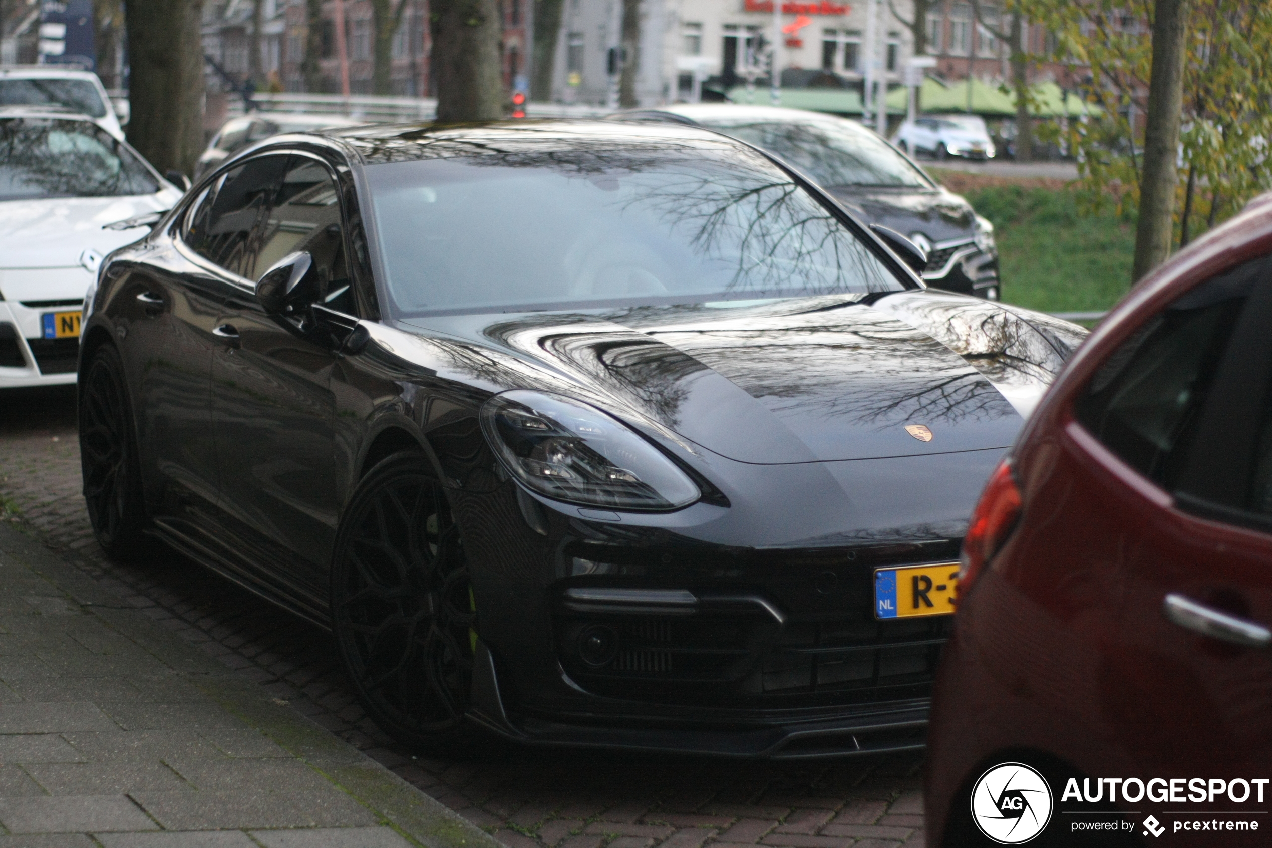 Porsche 971 Panamera Turbo S E-Hybrid