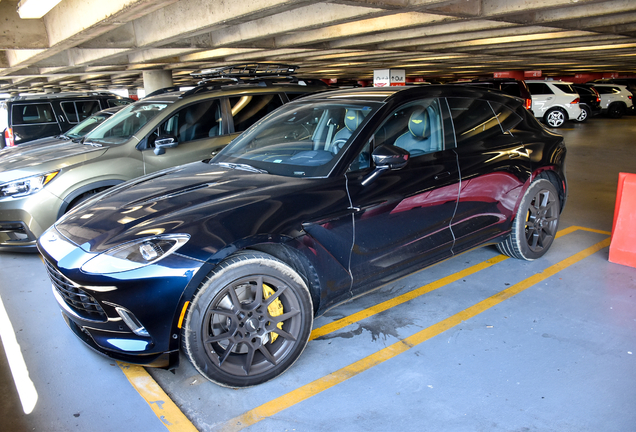 Aston Martin DBX