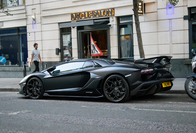 Lamborghini Aventador LP770-4 SVJ Roadster