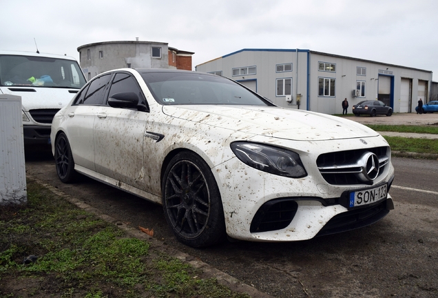 Mercedes-AMG E 63 S W213