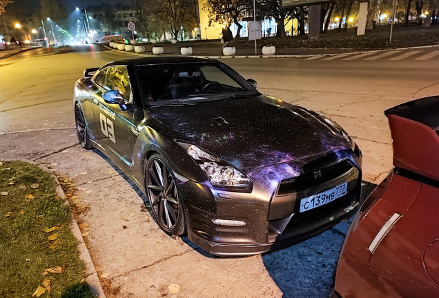 Nissan GT-R 2012