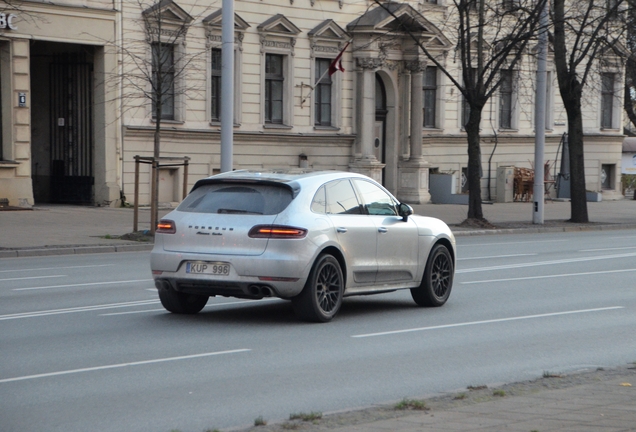 Porsche 95B Macan Turbo