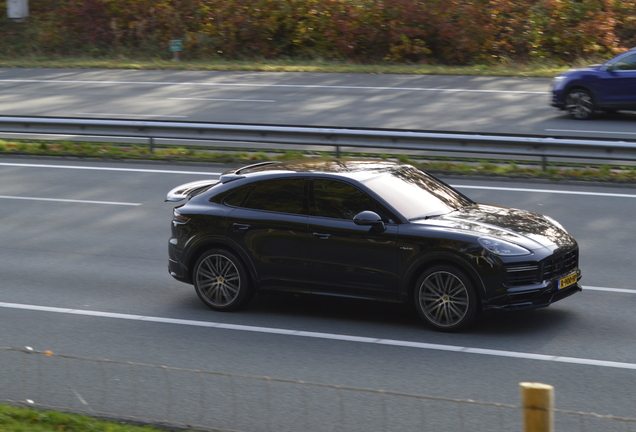 Porsche Cayenne Coupé Turbo S E-Hybrid