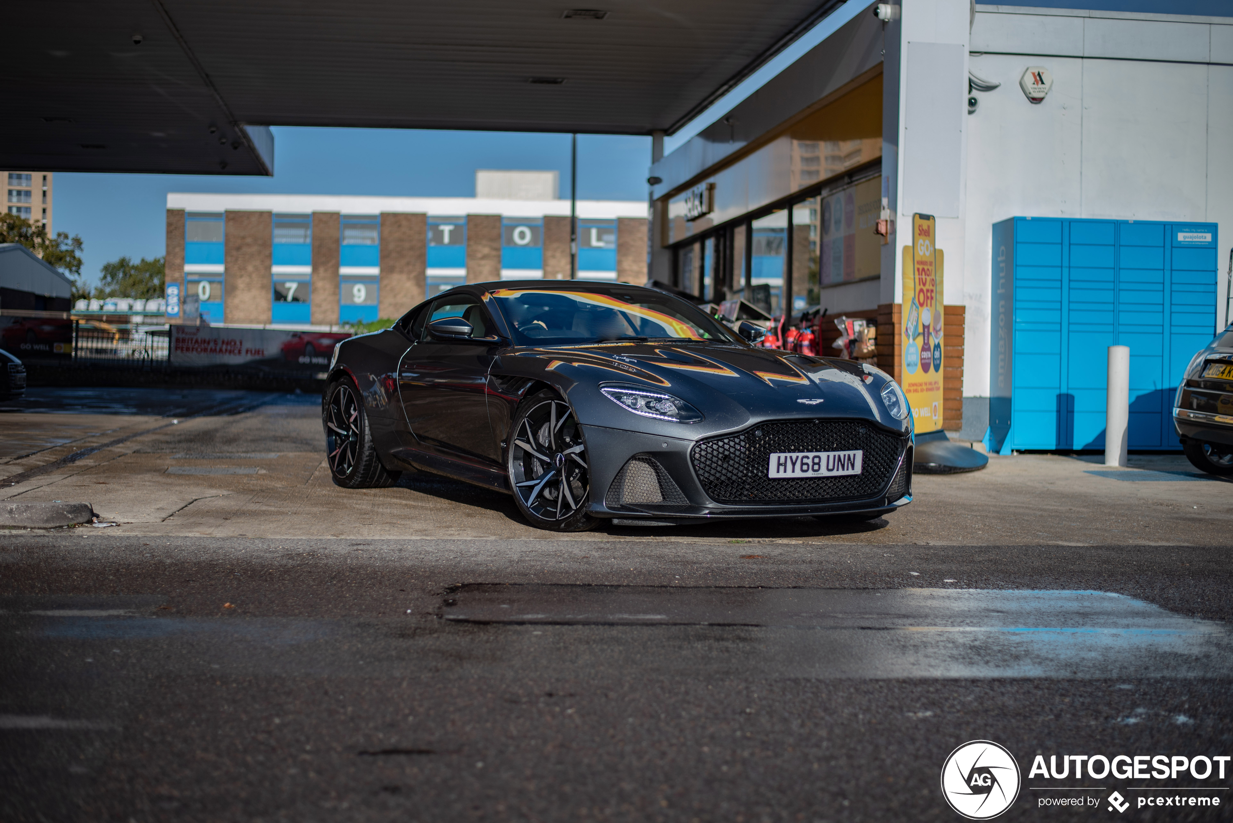 Aston Martin DBS Superleggera