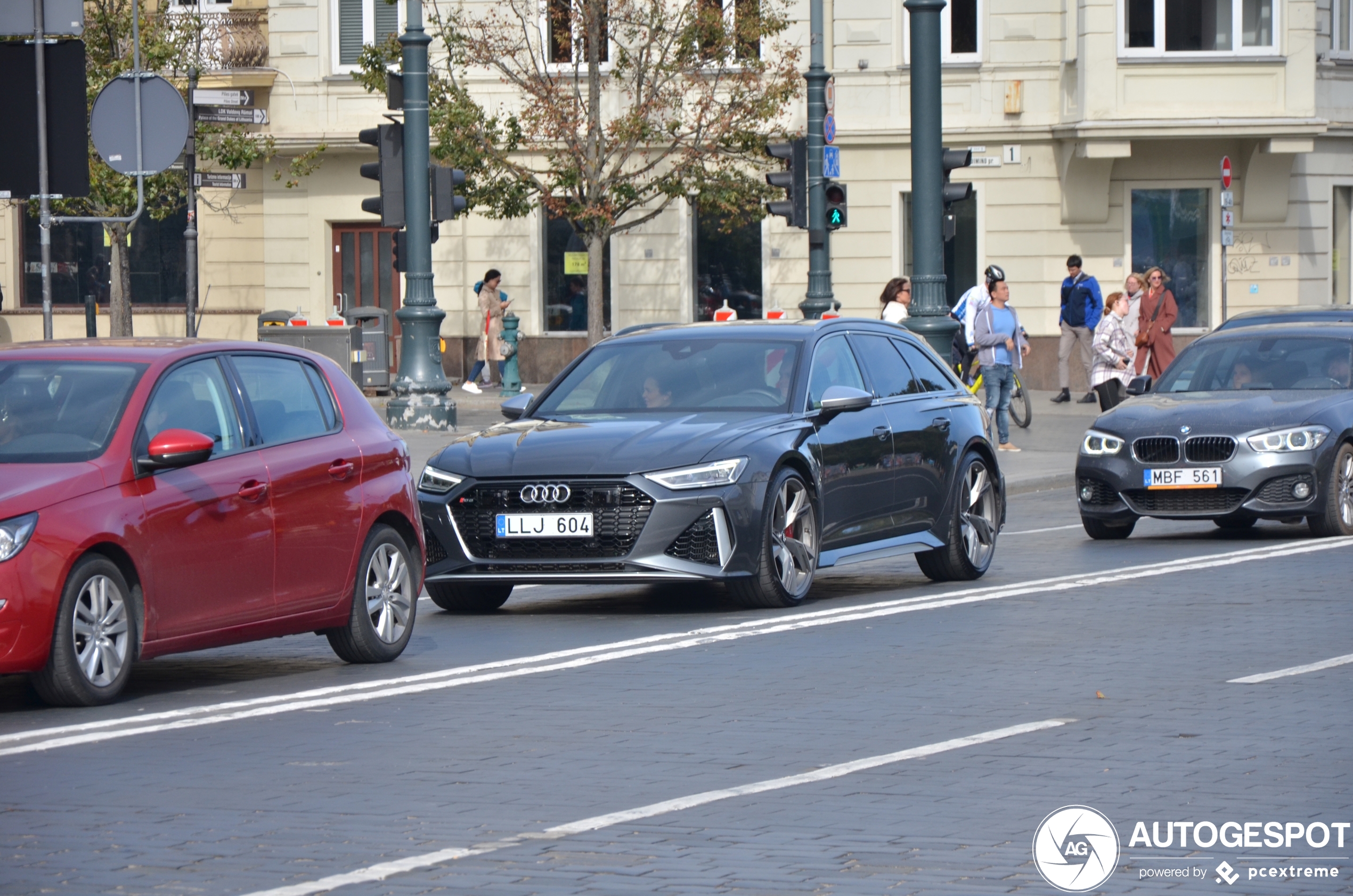 Audi RS6 Avant C8