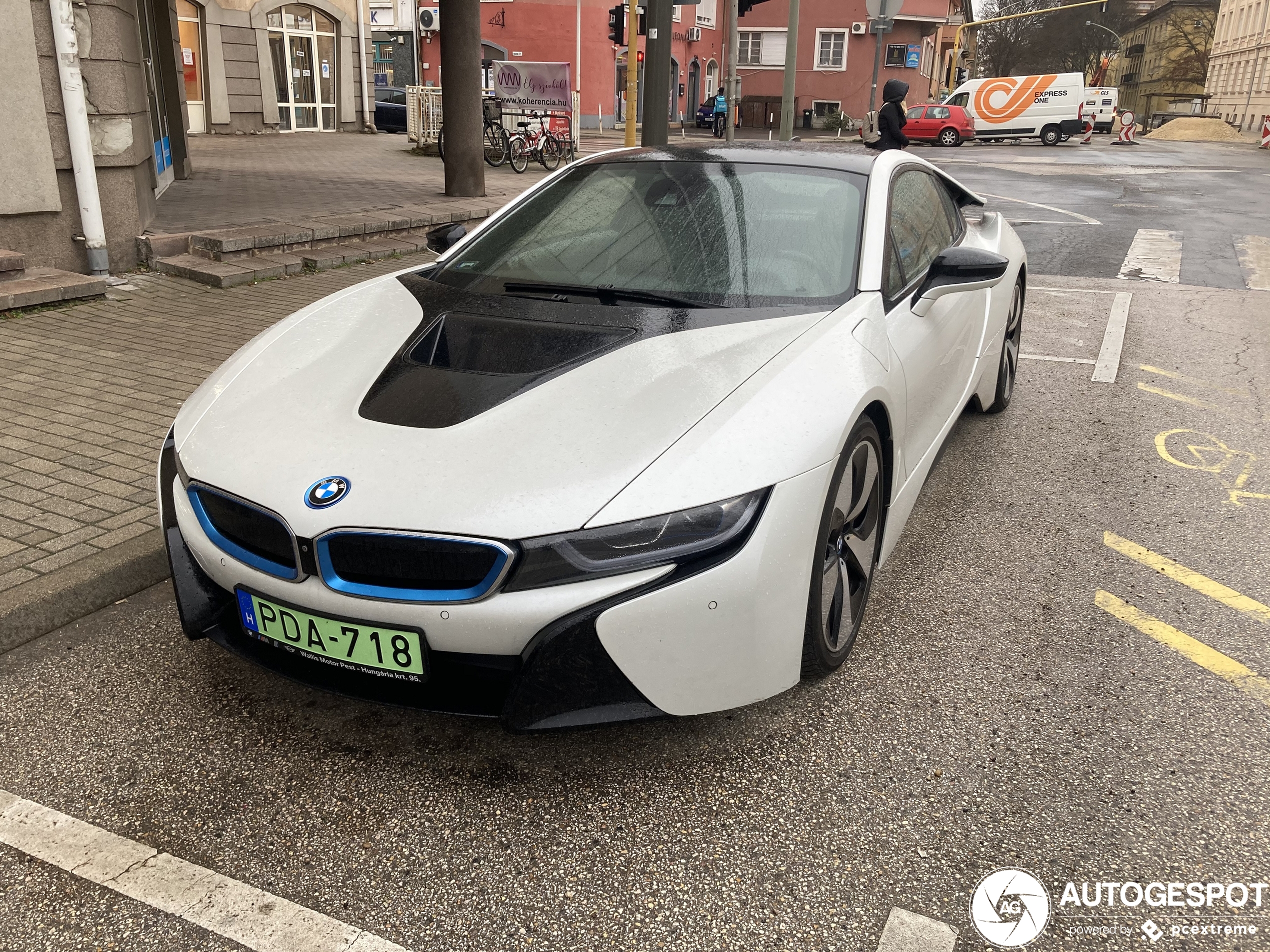 BMW i8