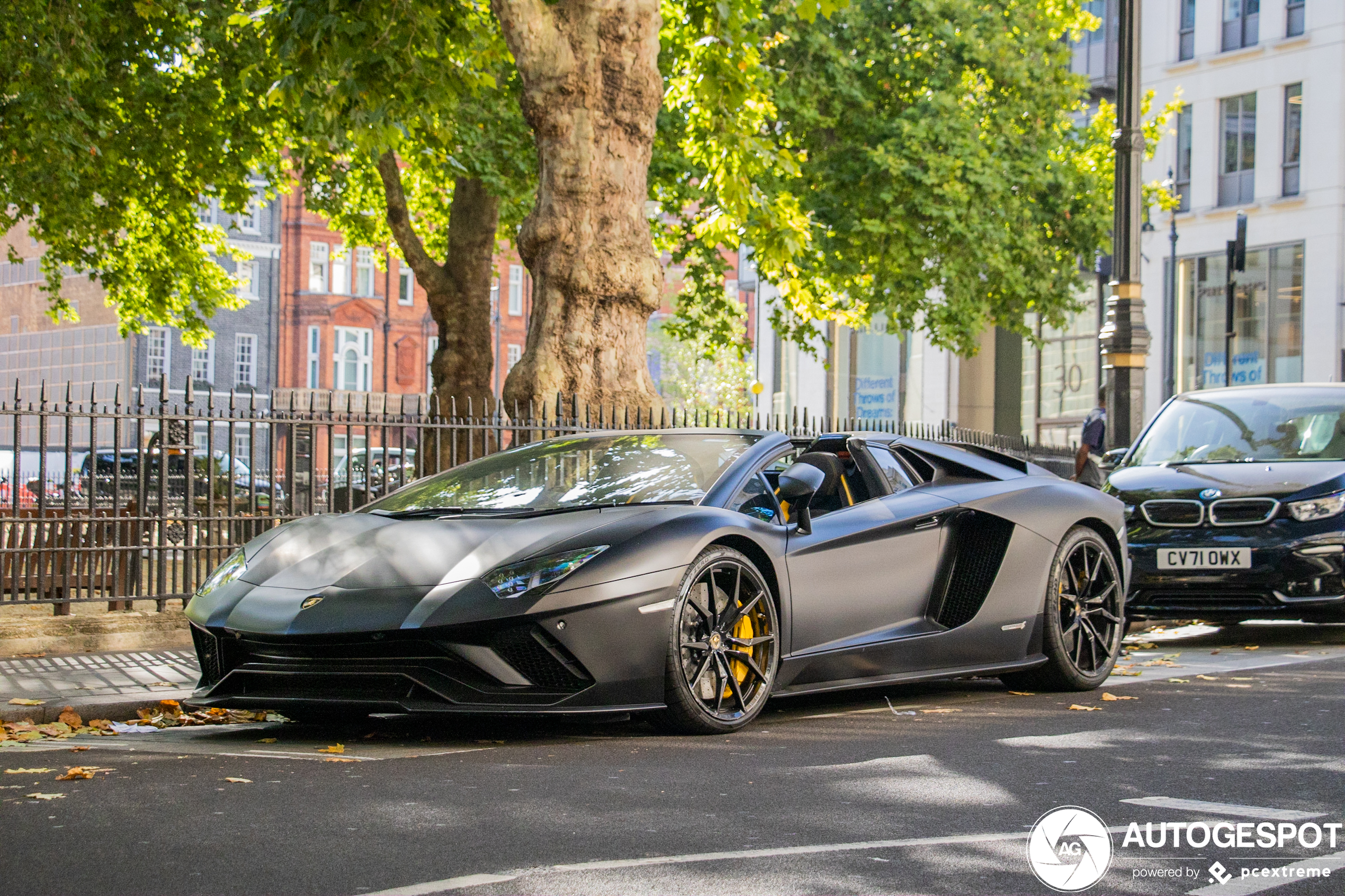 Lamborghini Aventador S LP740-4 Roadster