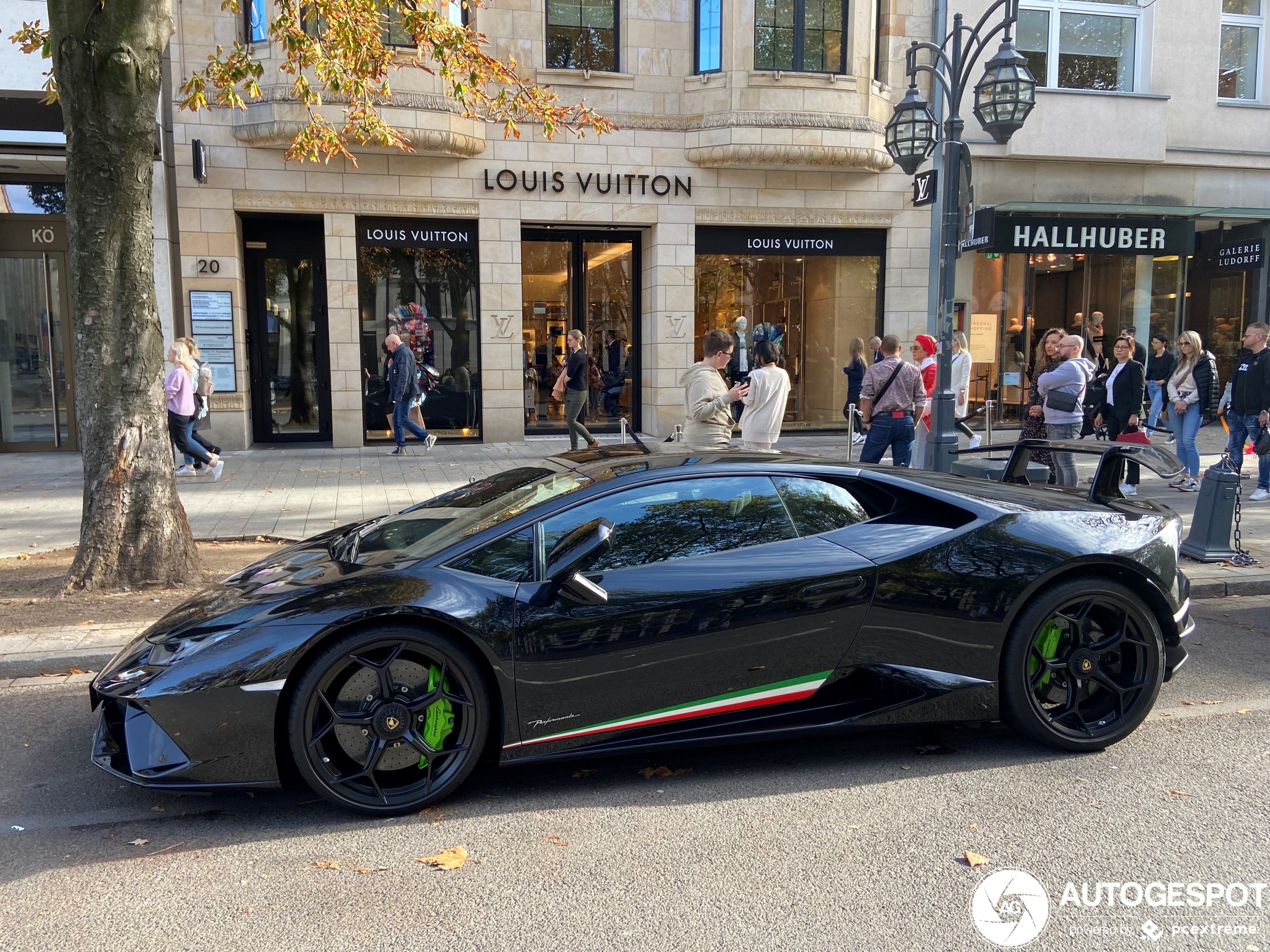 Lamborghini Huracán LP640-4 Performante