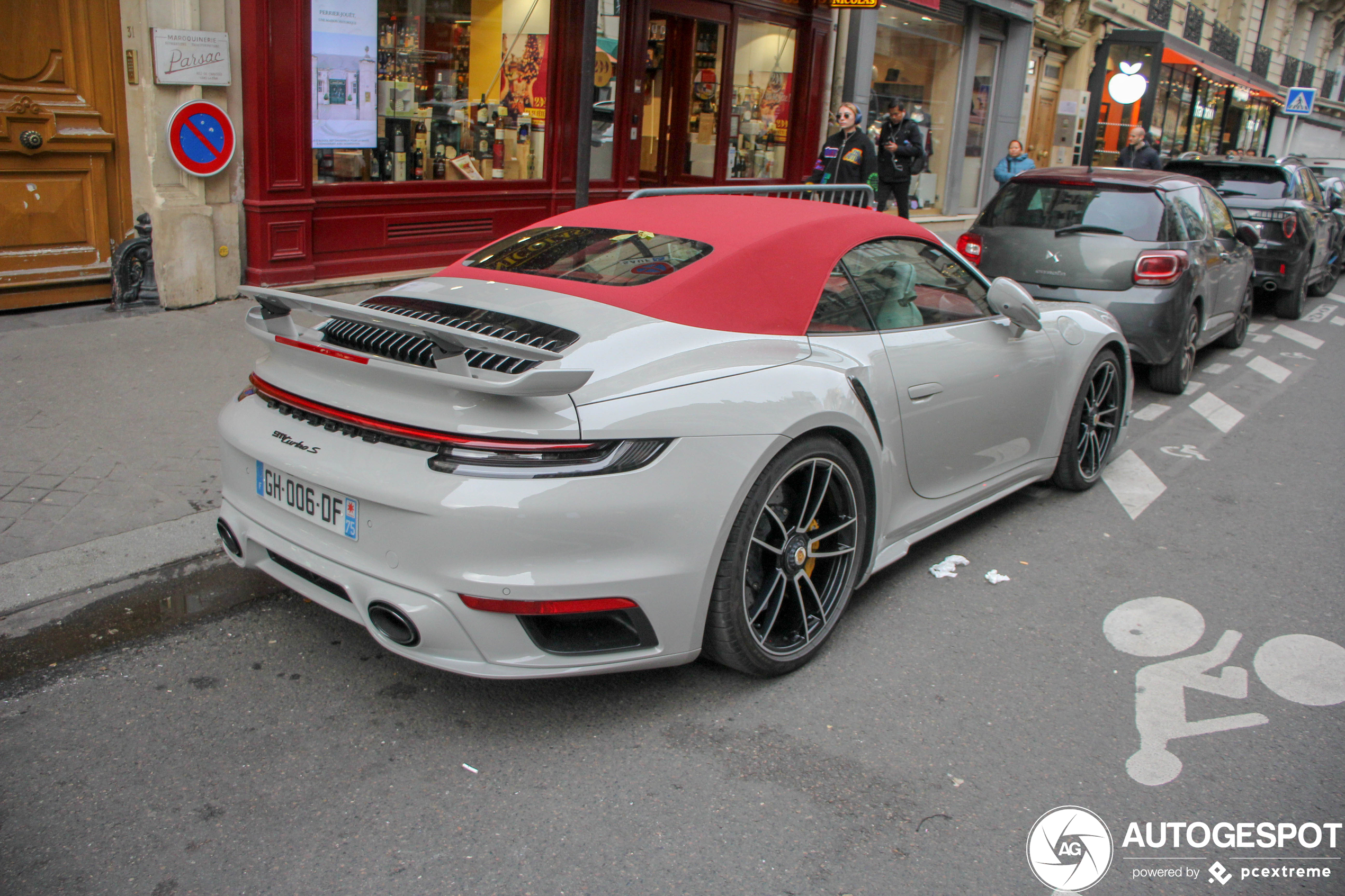 Porsche 992 Turbo S Cabriolet