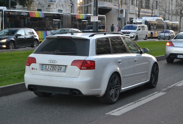 Audi RS4 Avant B7