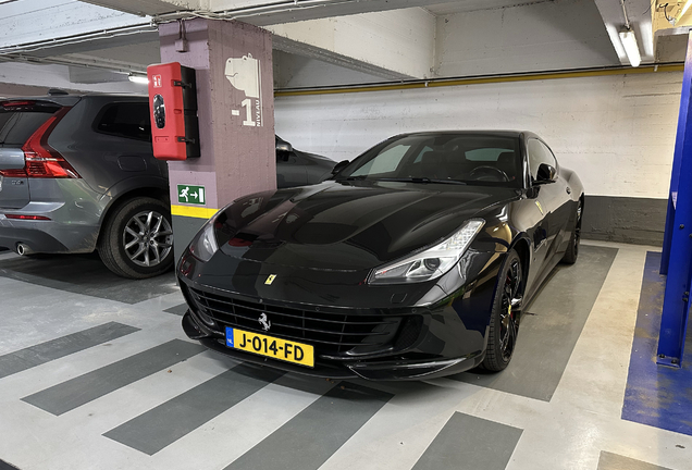 Ferrari GTC4Lusso