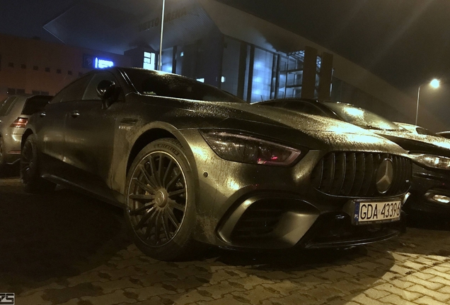 Mercedes-AMG GT 63 S X290