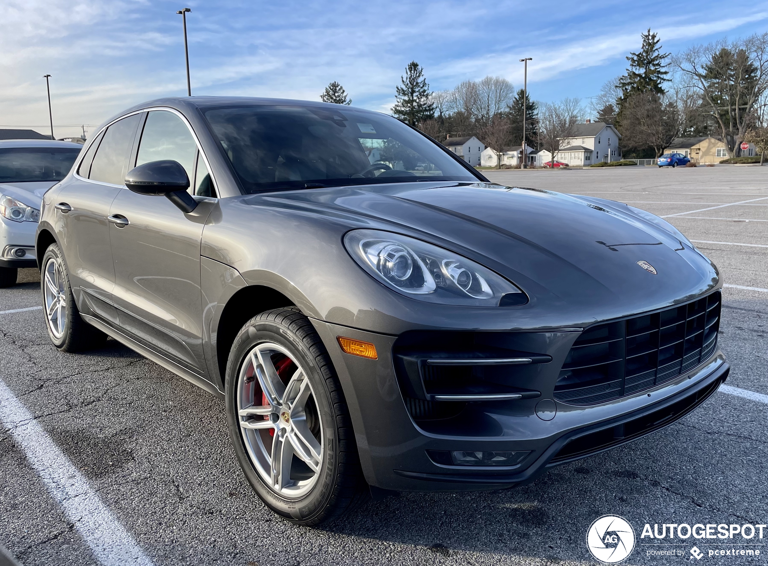 Porsche 95B Macan Turbo