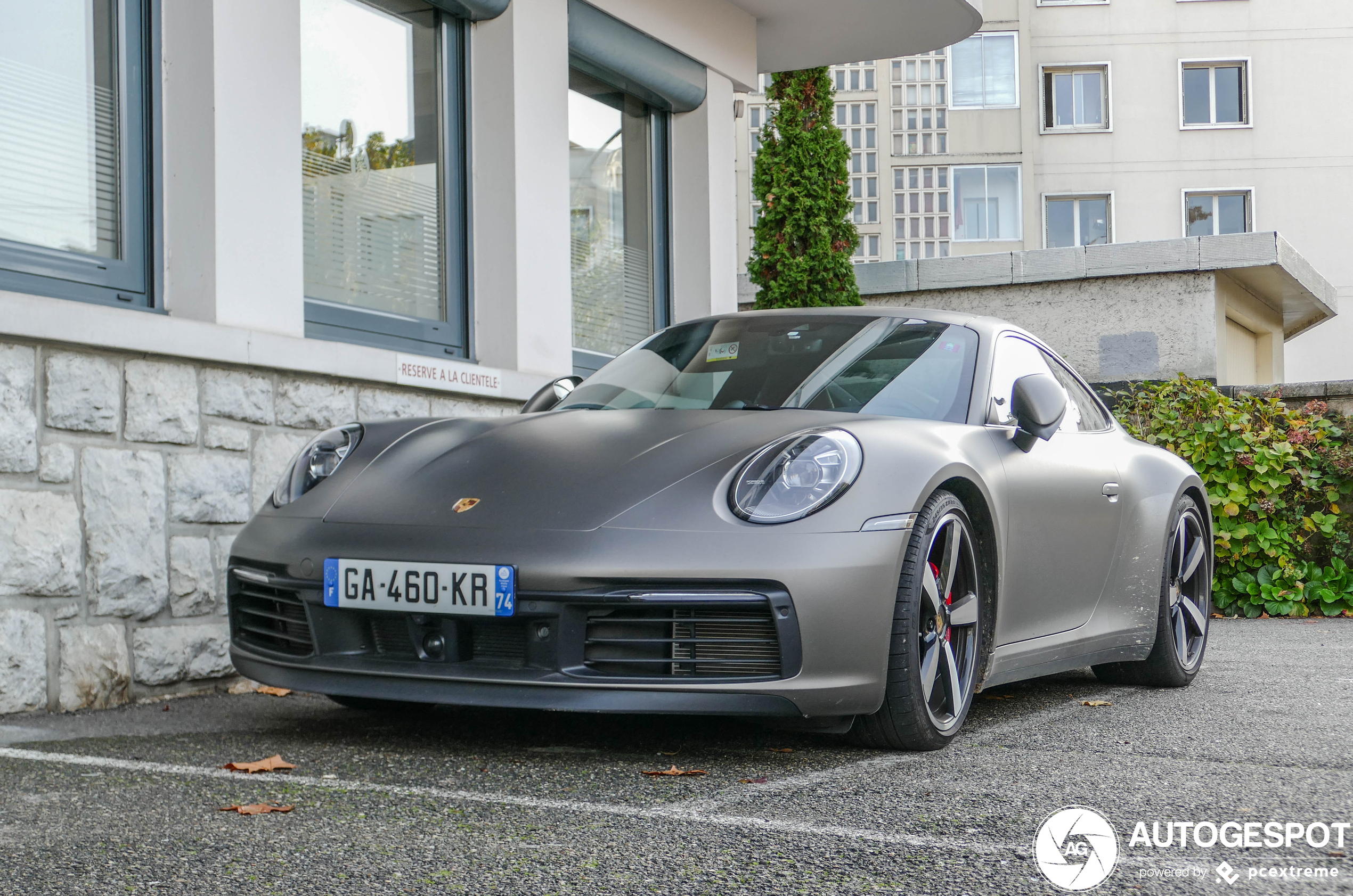 Porsche 992 Carrera 4S