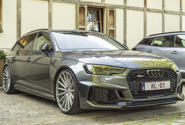 Audi RS4 Avant B9